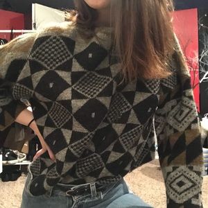 100 percent wool kenzo pullover sweater.